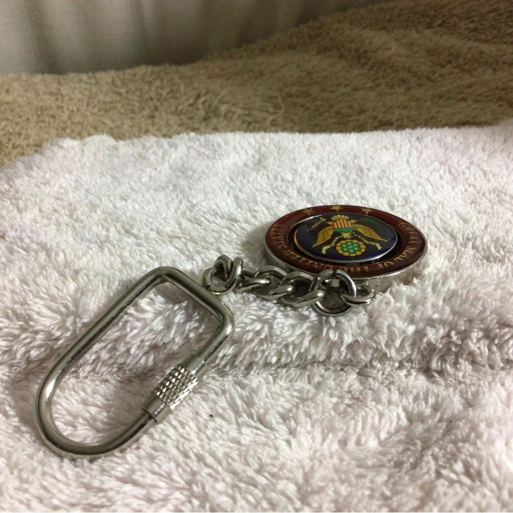 Red Great Seal Keychain with Metal Clip